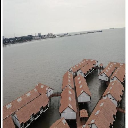 Seaview Gateway - Private Owner Hotel Port Dickson Bagian luar foto