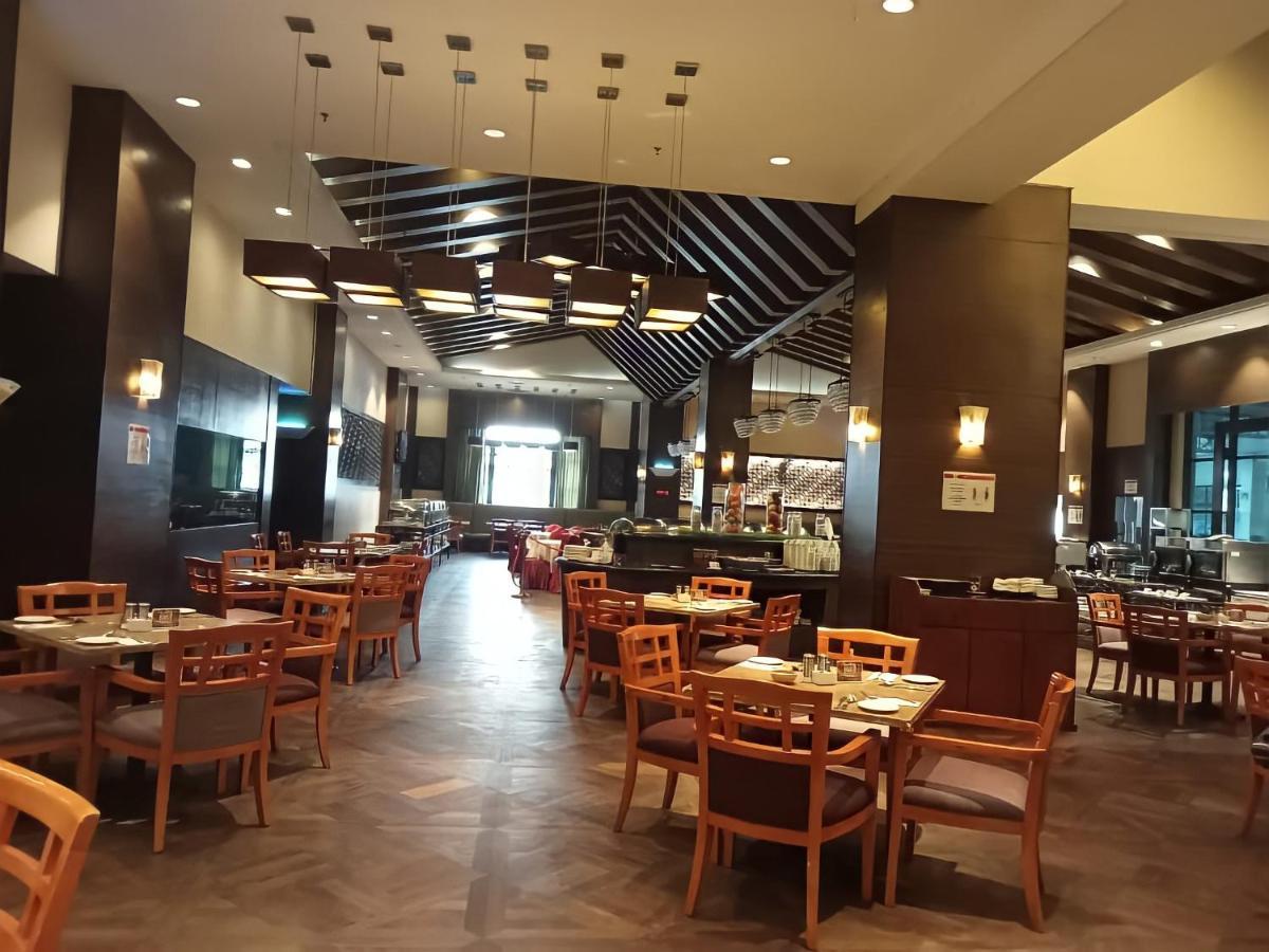 Seaview Gateway - Private Owner Hotel Port Dickson Bagian luar foto